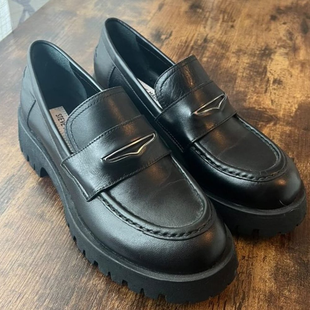 Steve Madden Black Chunky Lug Sole Leather Loafers
